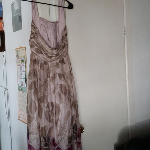 Dress - Picture 7 of 7